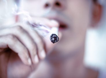 Covid19: Why Smokers are at a huge risk?