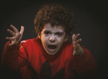 How to handle your child’s tantrums